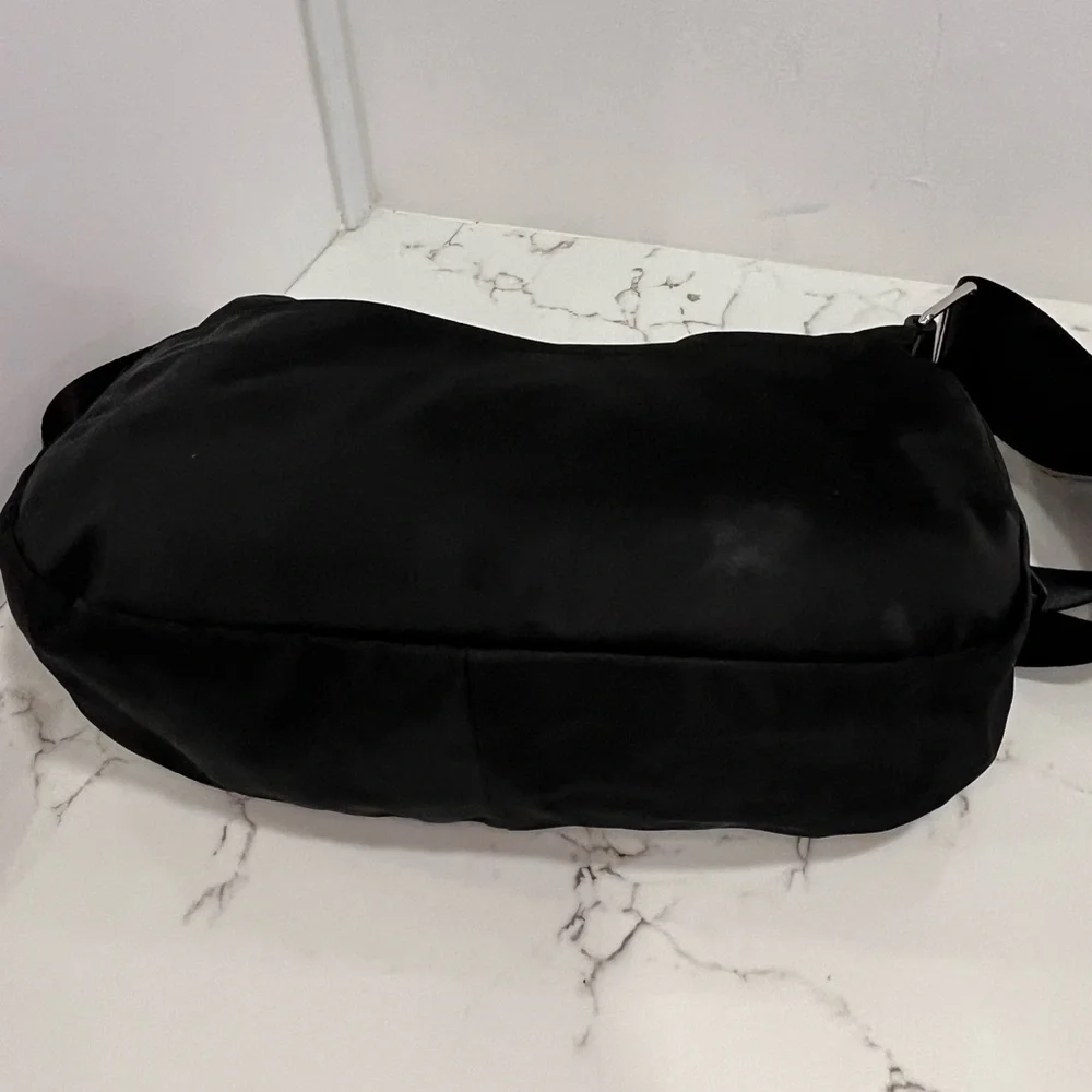 Tumi cross body travel bag - Picture 8 of 12